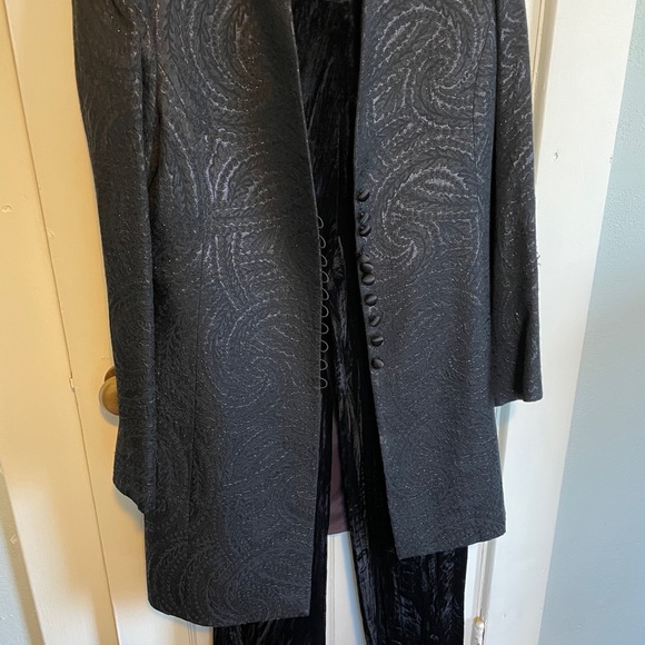 Franco Mirabelli pant suit. Jet black , metallic thread & Velvet pants. Size 10 - Picture 4 of 11